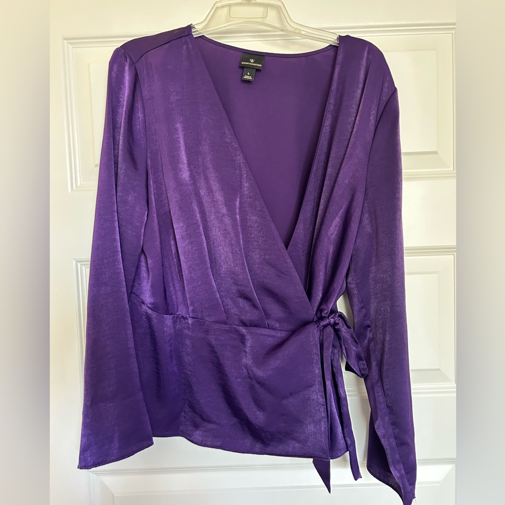 Size large Worthington blouse
